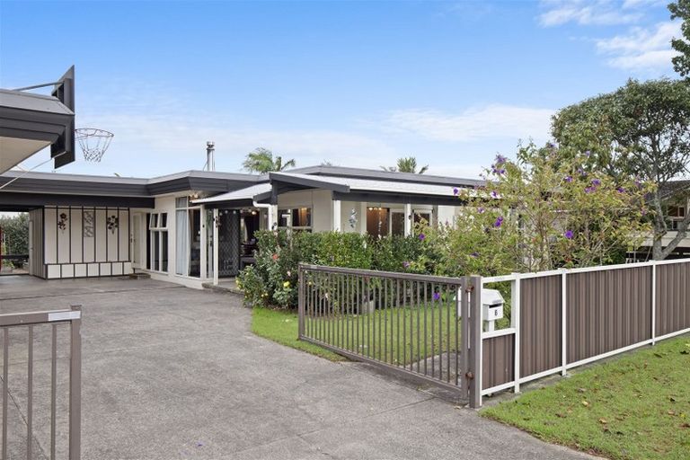 Photo of property in 6 Park Estate Road, Rosehill, Papakura, 2113
