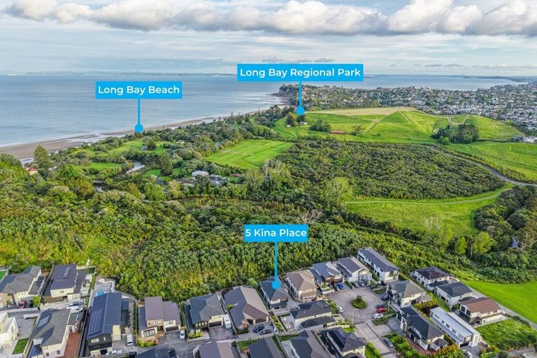 Photo of property in 5 Kina Place, Long Bay, Auckland, 0630