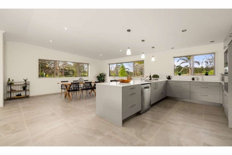 Photo of property in 11a Okura Drive, Kerikeri, 0230