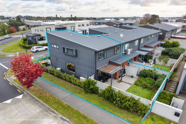 Photo of property in 25 Orona Place, Takanini, 2112