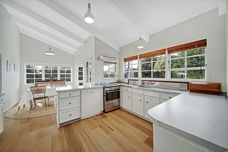 Photo of property in 25 Meachen Terrace, Waiuku, 2123