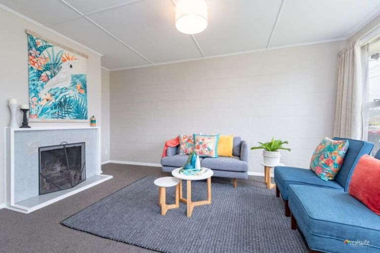 Photo of property in 21a Miranda Street, Cannons Creek, Porirua, 5024