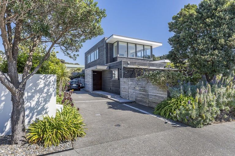 Photo of property in 68 Ludlam Street, Seatoun, Wellington, 6022