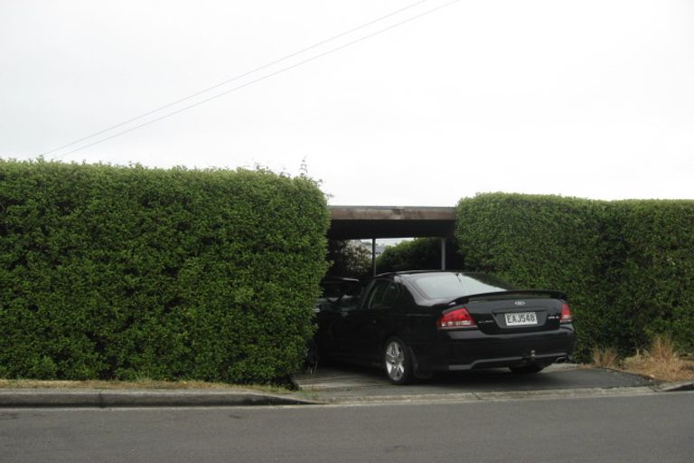 Photo of property in 30 Moncks Spur Road, Redcliffs, Christchurch, 8081