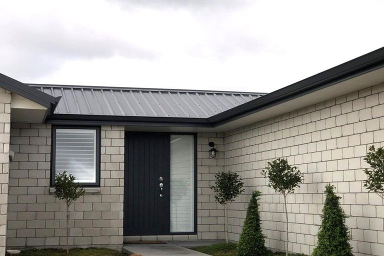 Photo of property in 8 Saint Thomas Avenue, Pyes Pa, Tauranga, 3112