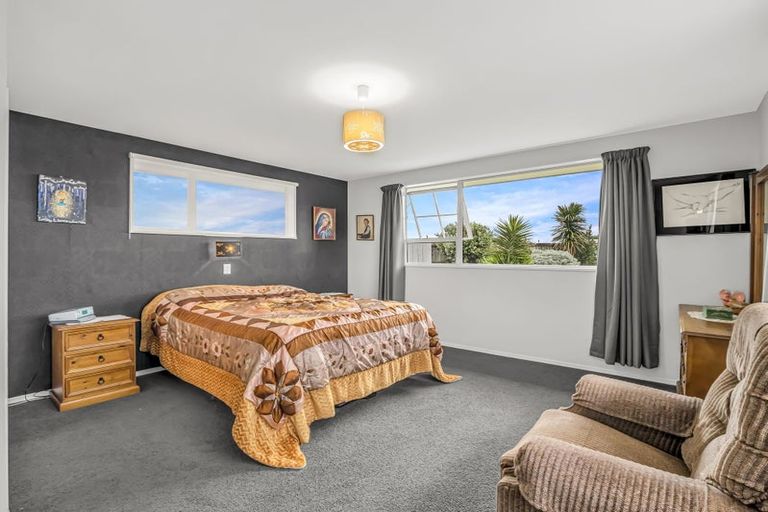 Photo of property in 14 Clifford Place, Amberley, 7410