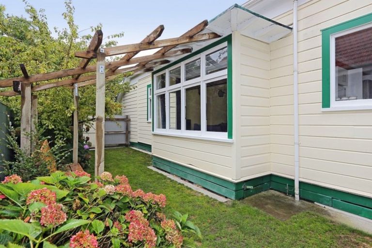 Photo of property in 708 Fitzroy Avenue, Mahora, Hastings, 4120