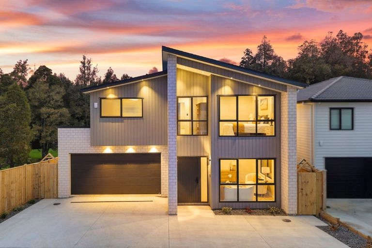 Photo of property in 2f Hughs Way, Flat Bush, Auckland, 2019