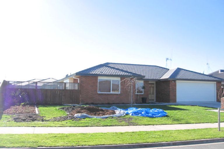 Photo of property in 10 Westminster Place, Rototuna North, Hamilton, 3210