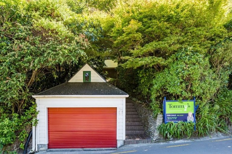 Photo of property in 21 Ferry Road, Days Bay, Lower Hutt, 5013