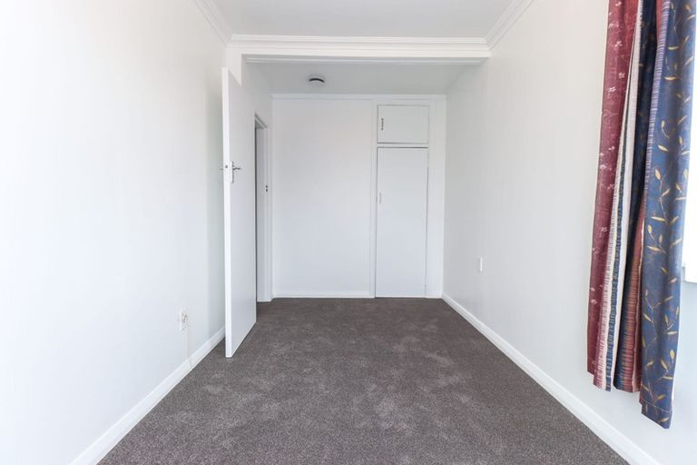 Photo of property in 8 Aberdeen Avenue, Takaro, Palmerston North, 4412