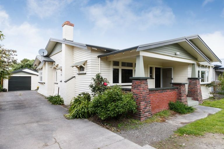 Photo of property in 11 Miro Street, Takaro, Palmerston North, 4410