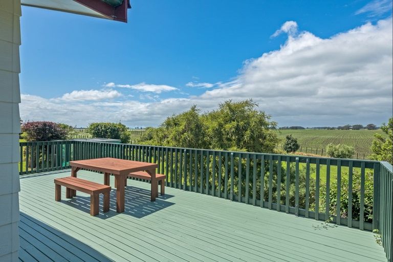 Photo of property in 2 Farmer Street, Sanson, 4817