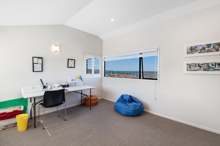 Photo of property in 57 The Ritz, Orewa, 0931