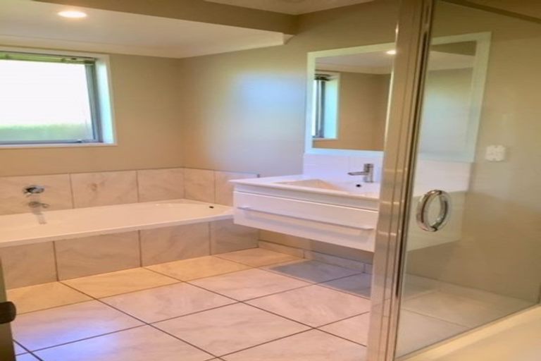 Photo of property in 19 Papaumu Green, Parklands, Christchurch, 8083