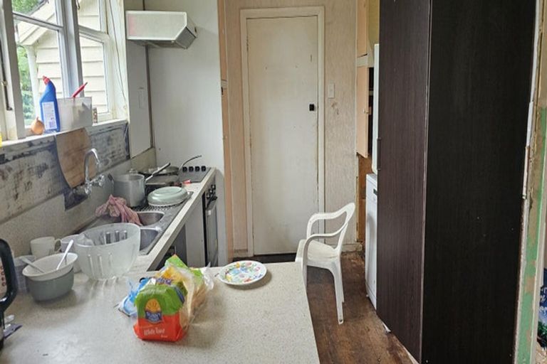 Photo of property in 185 Egmont Street, Patea, 4520