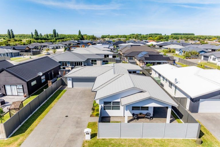 Photo of property in 22 Young Place, Taradale, Napier, 4112