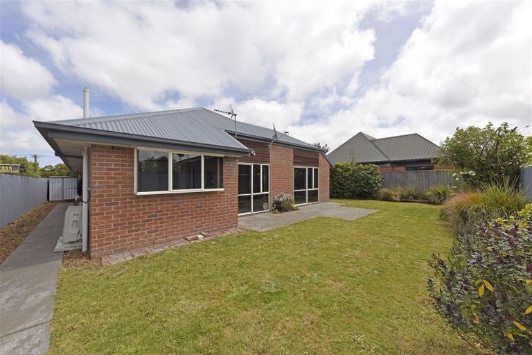 Photo of property in 6a Bentley Street, Russley, Christchurch, 8042