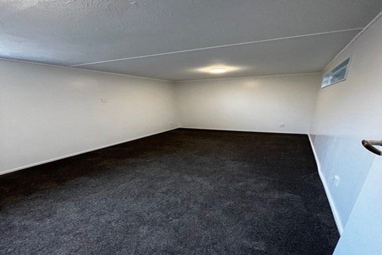 Photo of property in 9 Keel Place, Whitby, Porirua, 5024