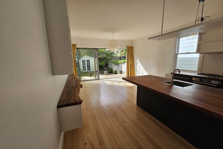 Photo of property in 33-35 Coromandel Street, Newtown, Wellington, 6021