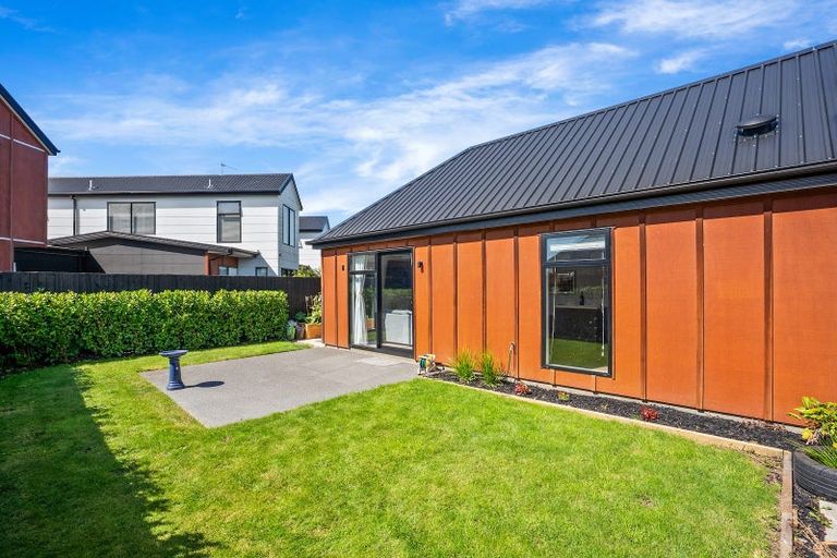 Photo of property in 10 Lazarus Lane, Halswell, Christchurch, 8025