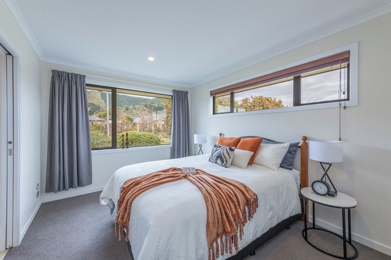 Photo of property in 2 Melfield Place, Richmond, 7020