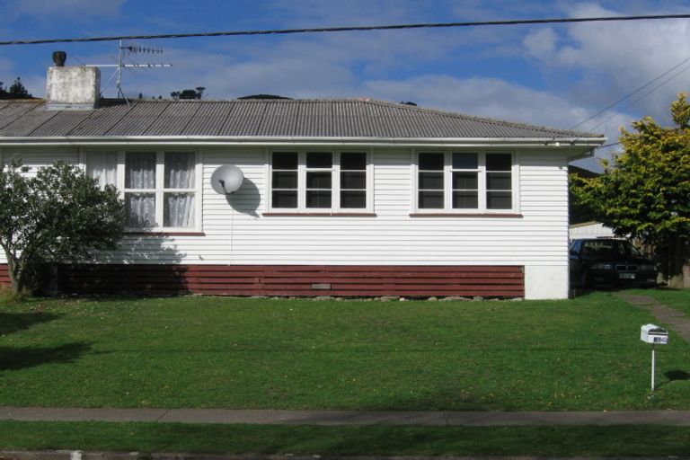 Photo of property in 81 Farmer Crescent, Taita, Lower Hutt, 5011