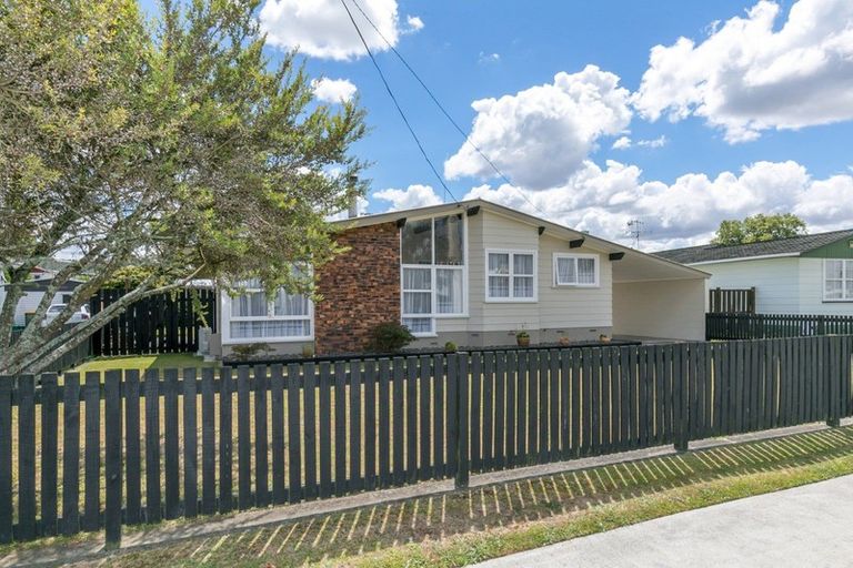 Photo of property in 262 Sandwich Road, St Andrews, Hamilton, 3200