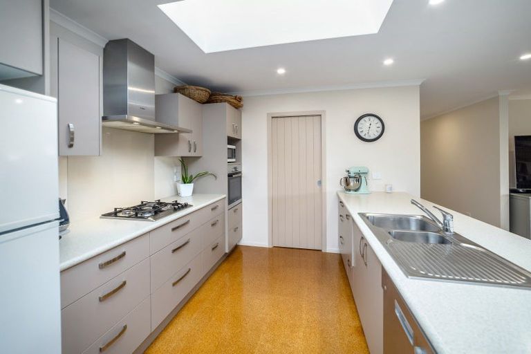 Photo of property in 12 Feist Street, Carterton, 5713