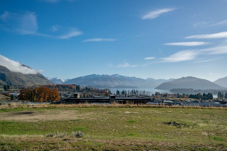 Photo of property in Meadowstone Alpha Series, 2 Petalite Lane, Wanaka, 9305