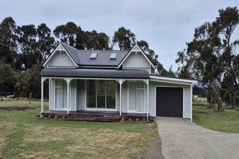 Photo of property in 24-26 Bucks Road, Tauwharenikau, Featherston, 5773