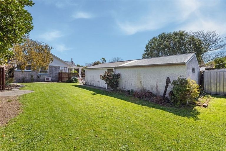 Photo of property in 52 Carruthers Street, Ilam, Christchurch, 8041