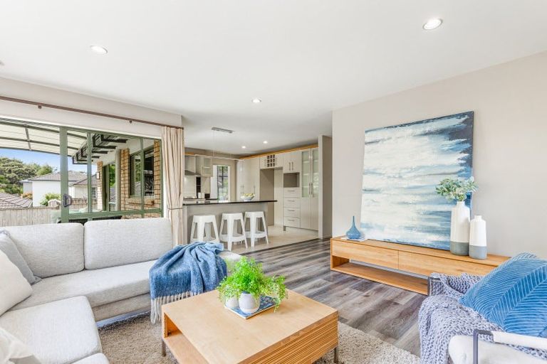 Photo of property in 12 Kunzea Place, Greenhithe, Auckland, 0632