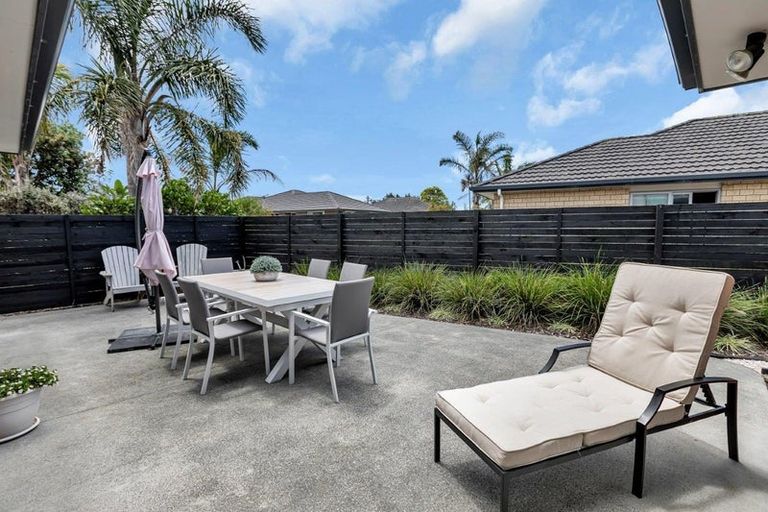 Photo of property in 50 Ocean View Rise, Ruakaka, 0116