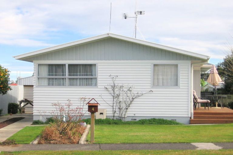 Photo of property in 4 Seamer Place, St Andrews, Hamilton, 3200