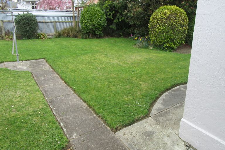 Photo of property in 2 Belt Street, Waimate, 7924