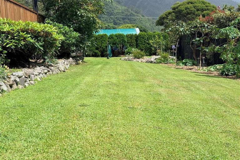 Photo of property in 12a Cargills Road, Barrytown, Runanga, 7873