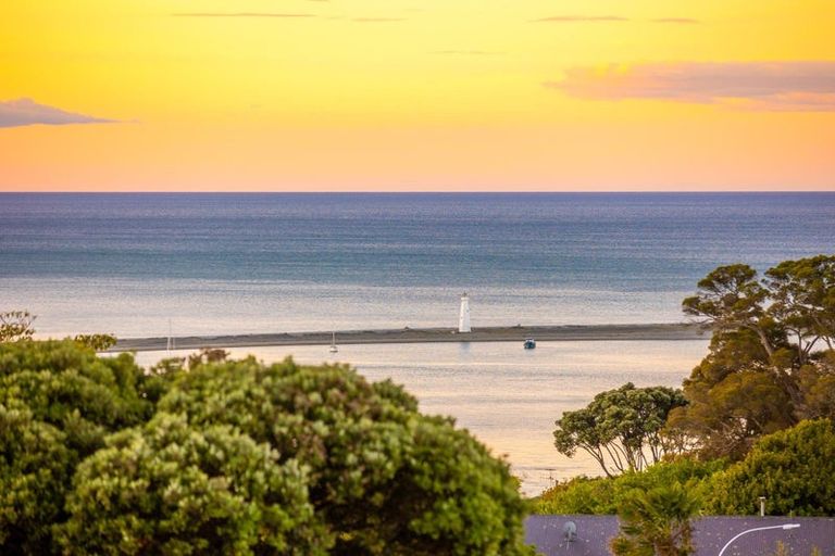 Photo of property in 93 Princes Drive, Britannia Heights, Nelson, 7010