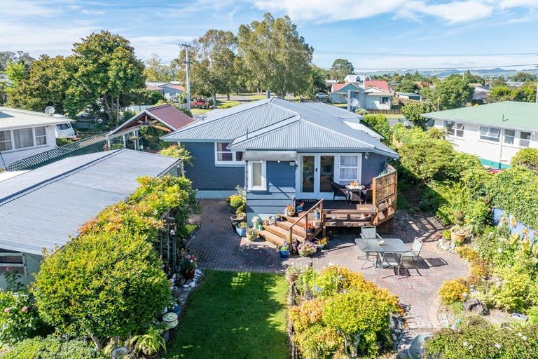 Photo of property in 60 Kawaha Point Road, Kawaha Point, Rotorua, 3010