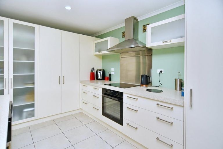 Photo of property in 9 Riverside Way, Amberley, 7410