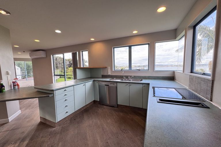 Photo of property in 57 Renoir Street, West Harbour, Auckland, 0618