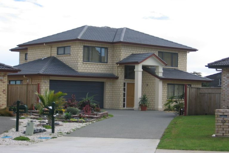 Photo of property in 8 Coachman Drive, Flat Bush, Auckland, 2016