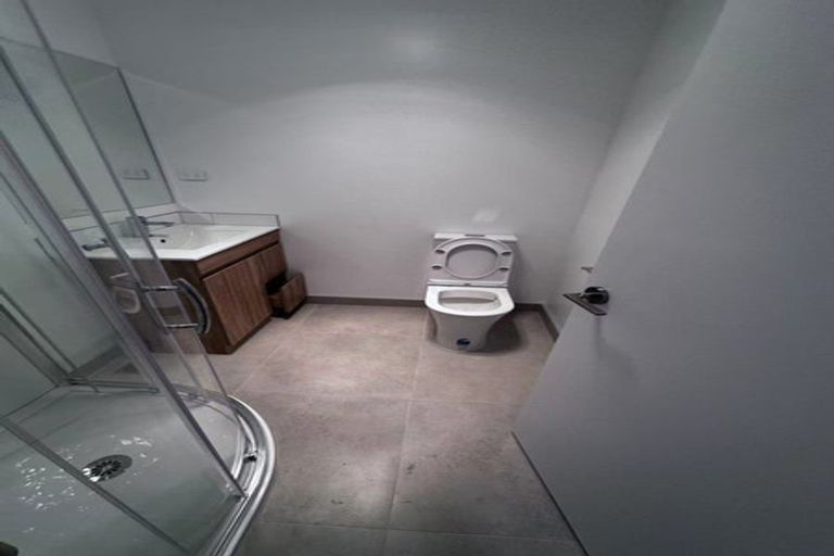 Photo of property in 14 Raupeti Lane, Henderson, Auckland, 0612