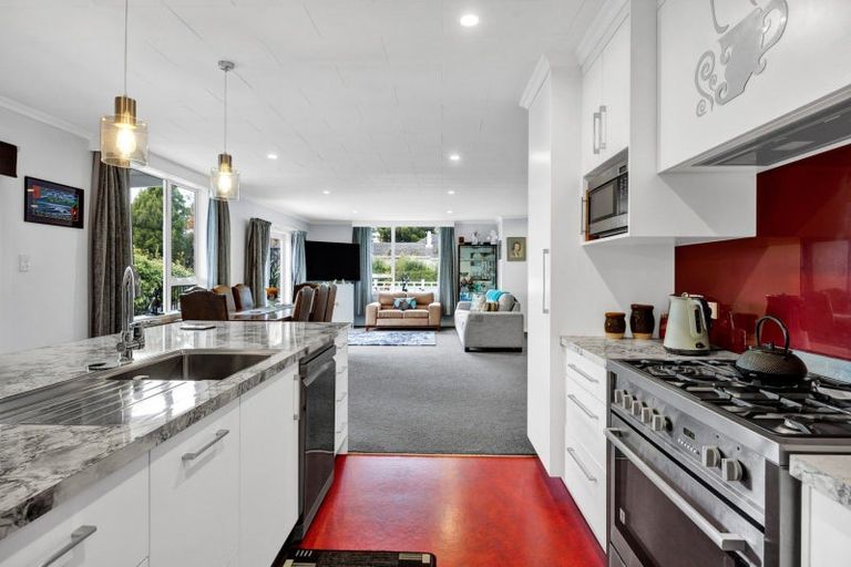 Photo of property in 30 Kahikatea Street, Inglewood, 4330