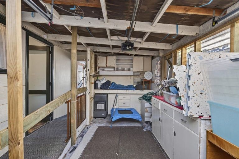Photo of property in 260b Courtenay Street, Strandon, New Plymouth, 4312