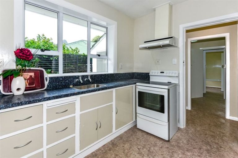 Photo of property in 63 Acacia Avenue, Upper Riccarton, Christchurch, 8041