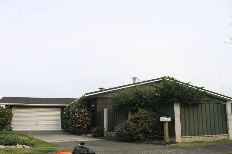 Photo of property in 3 Roskilda Crescent, Taradale, Napier, 4112