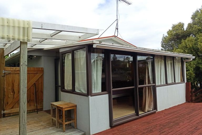 Photo of property in 1/43 Salamanca Road, Sunnynook, Auckland, 0620