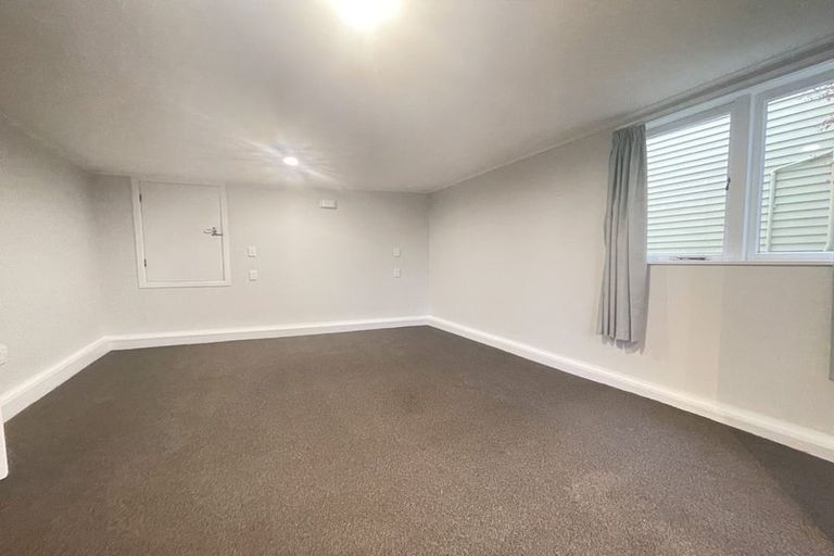 Photo of property in 232 Hillsborough Road, Hillsborough, Auckland, 1042