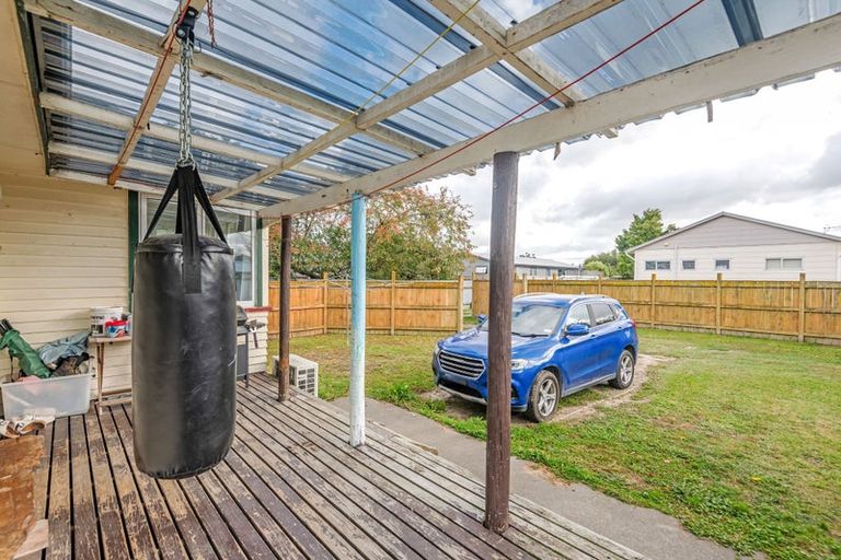 Photo of property in 1 Collins Crescent, Feilding, 4702